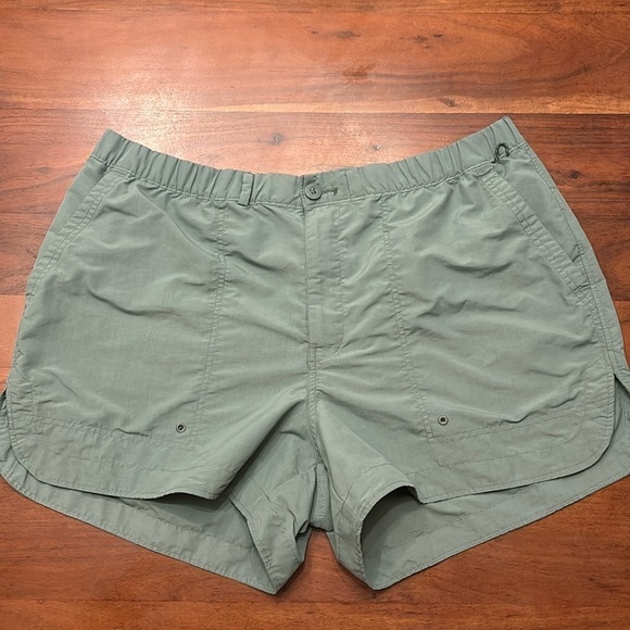 REI Co-Op Shorts - Picture 1 of 8